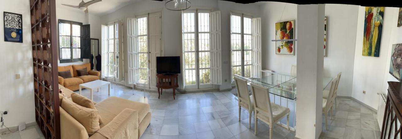 Casas De - Puente De Triana Seville