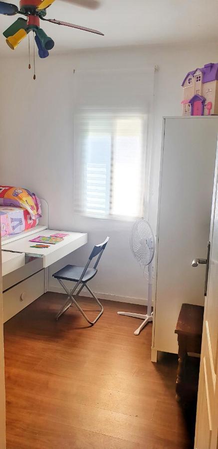 Apartment ,piso Completo En Buena Zona,wifi Y Aparcamiento