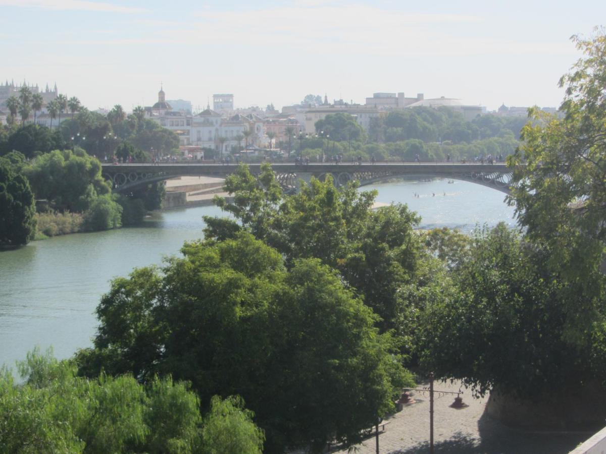 Trianabridgeviews Atico Con Vistas Al Puente De Triana Calle Castilla 38 Seville