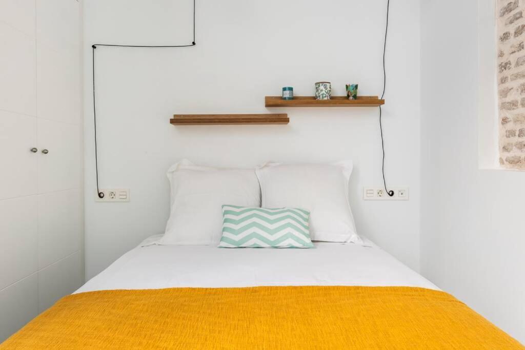 Apartment Pop Art, Alameda De Hercules,loft Casco Antiguo