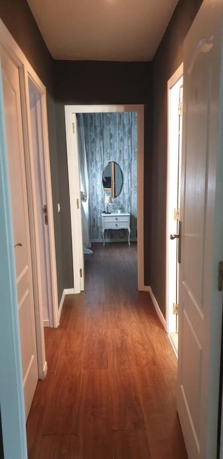 Apartment ,piso Completo En Buena Zona,wifi Y Aparcamiento Seville