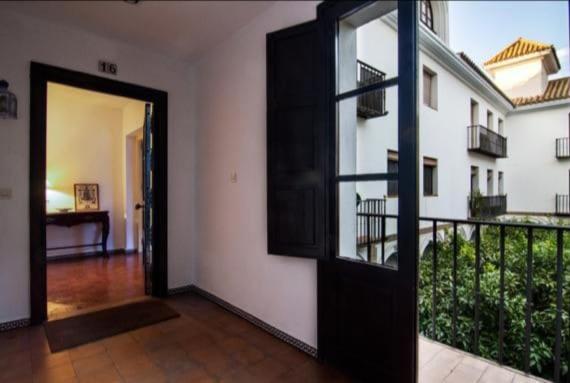 De Dos En Plaza Alfaro Apartment Seville