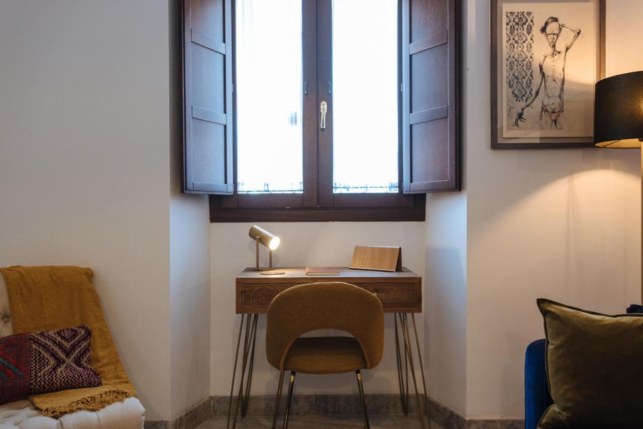 Apartment In Former Monastery With Patio In City Centre Free Parking Apartment Seville