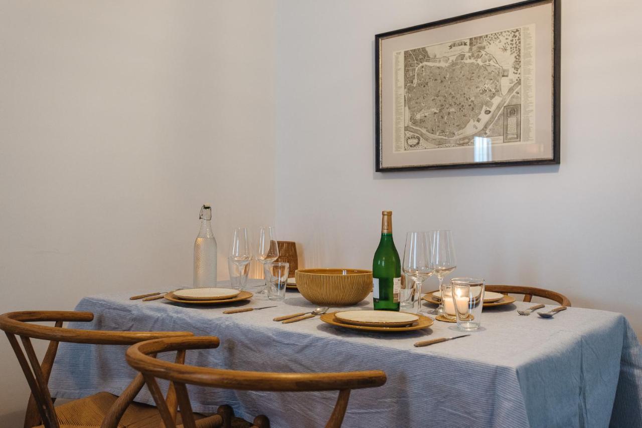Apartment In Former Monastery With Patio In City Centre Free Parking Apartment *