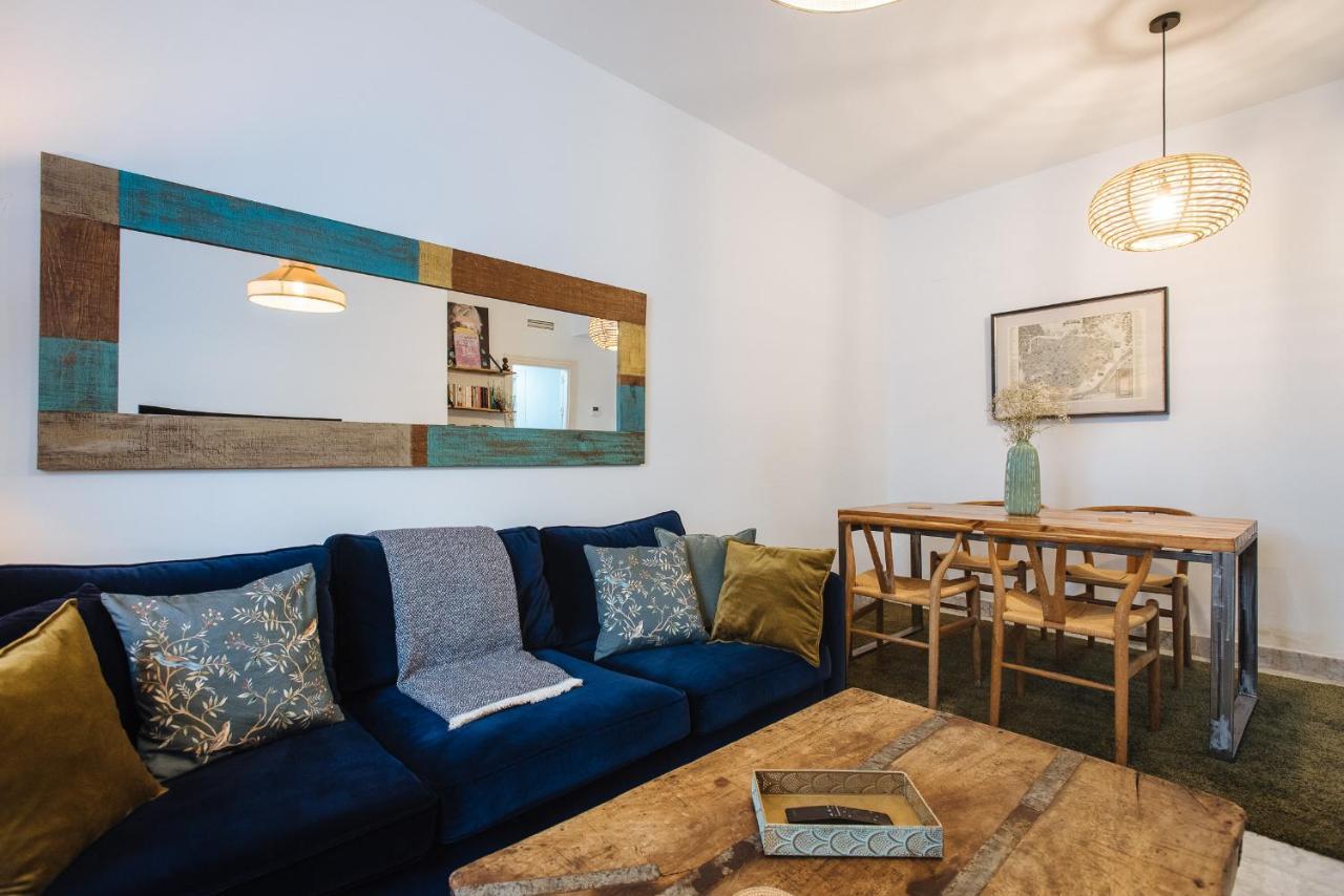 Apartment In Former Monastery With Patio In City Centre Free Parking Apartment *