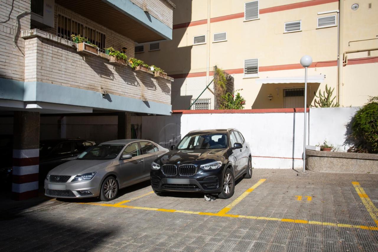 Borbolla Urban - Parking Apartment Seville
