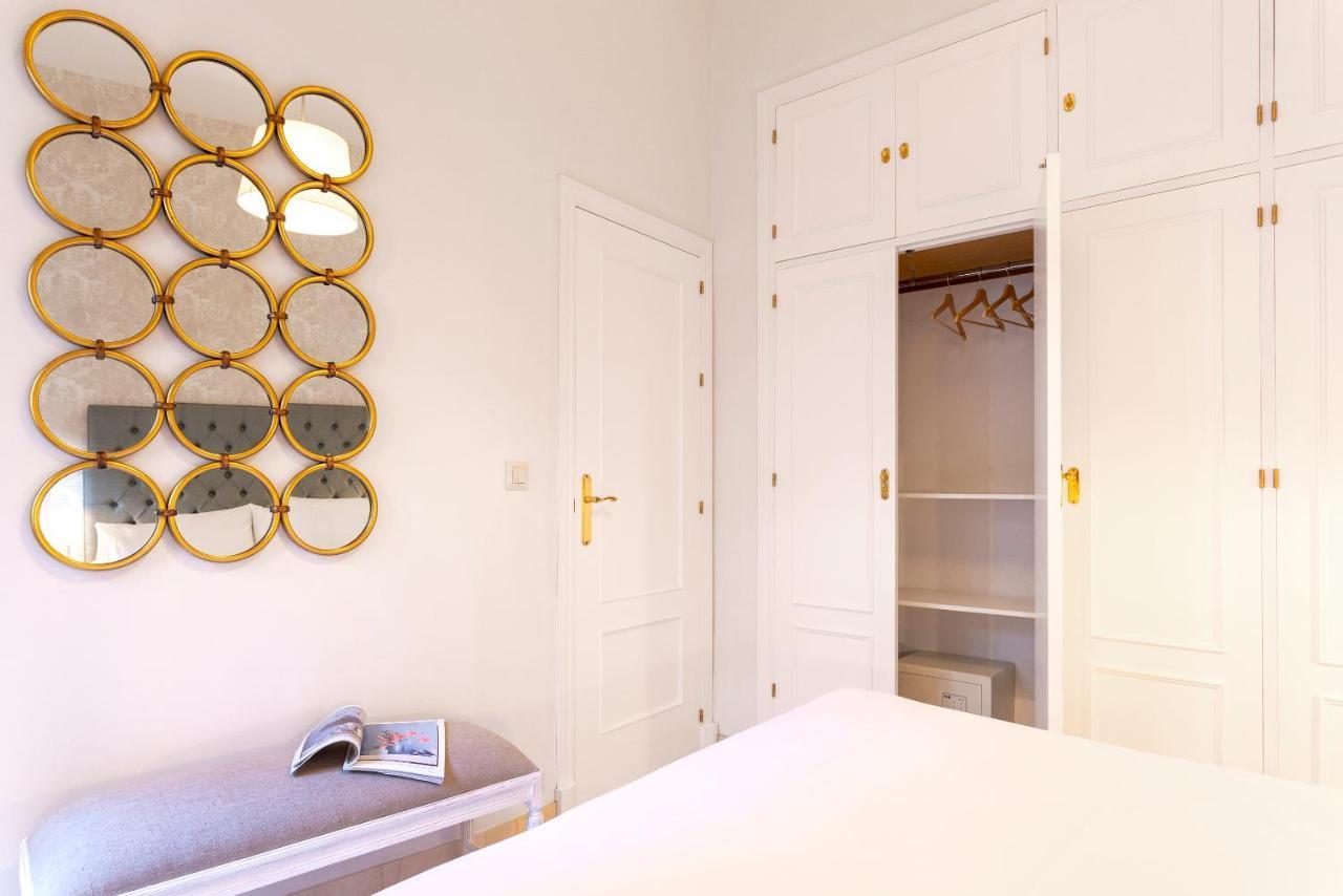 Apartment Genteel Arfe Terrace Seville