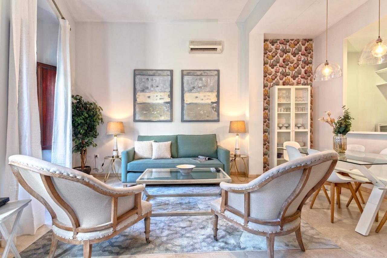 Genteel Arfe Terrace Seville