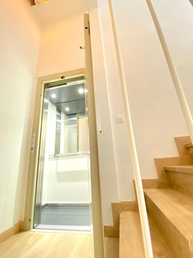 Top-notch Downtown House With Private Rooftop Terrace And Parking Opt Villa