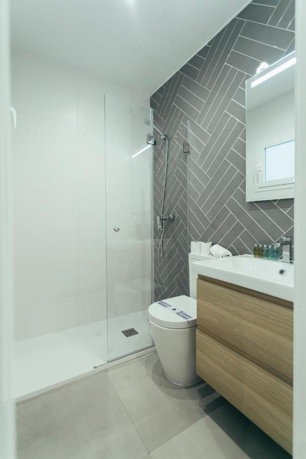 Apartment Modern With Balcony- 2bd 2bth- San Vicente