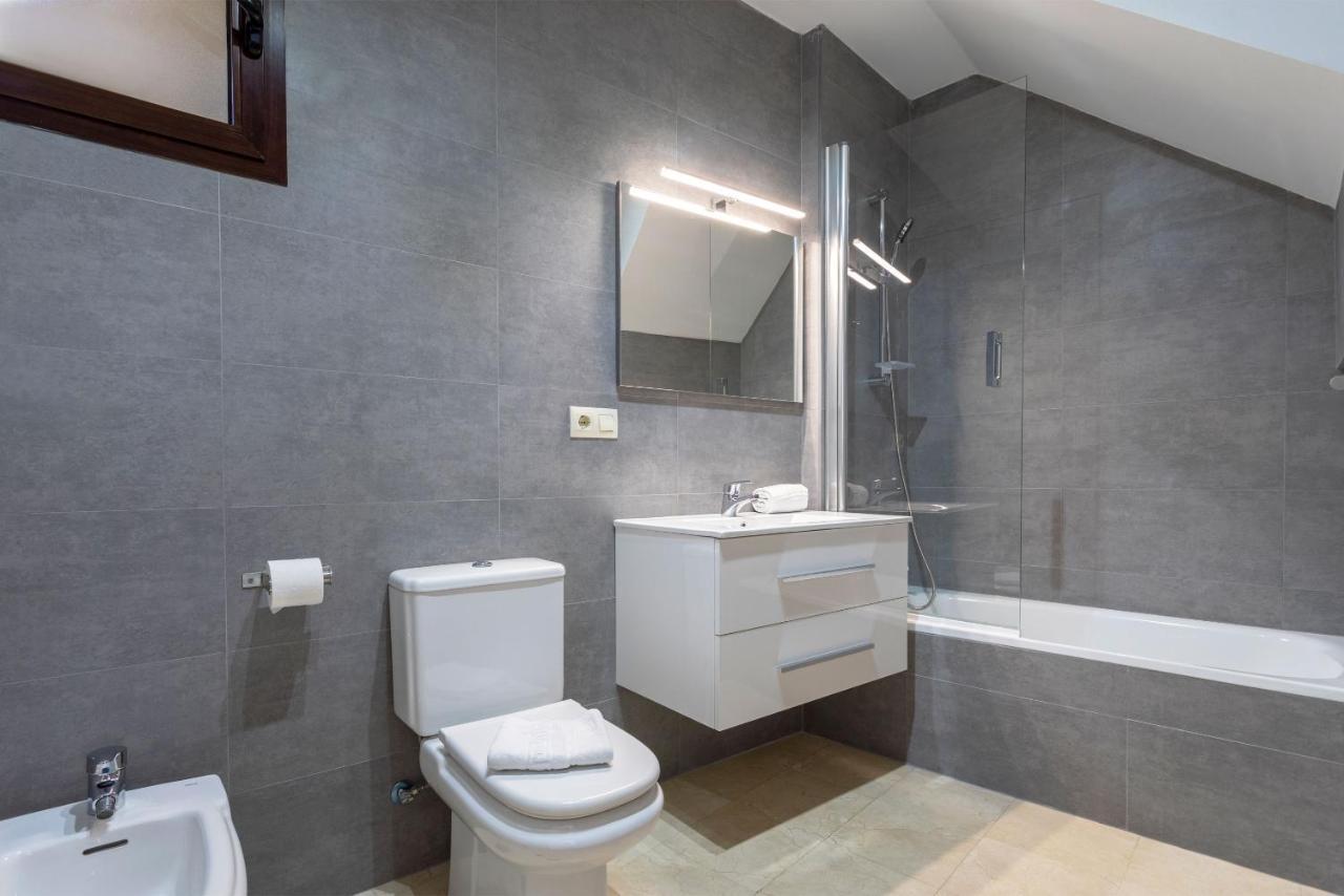 Apartment Genteel Arfe Terrace Seville