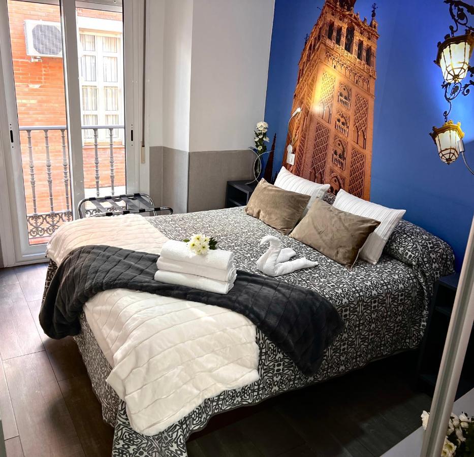 Guest house Paco's Seville