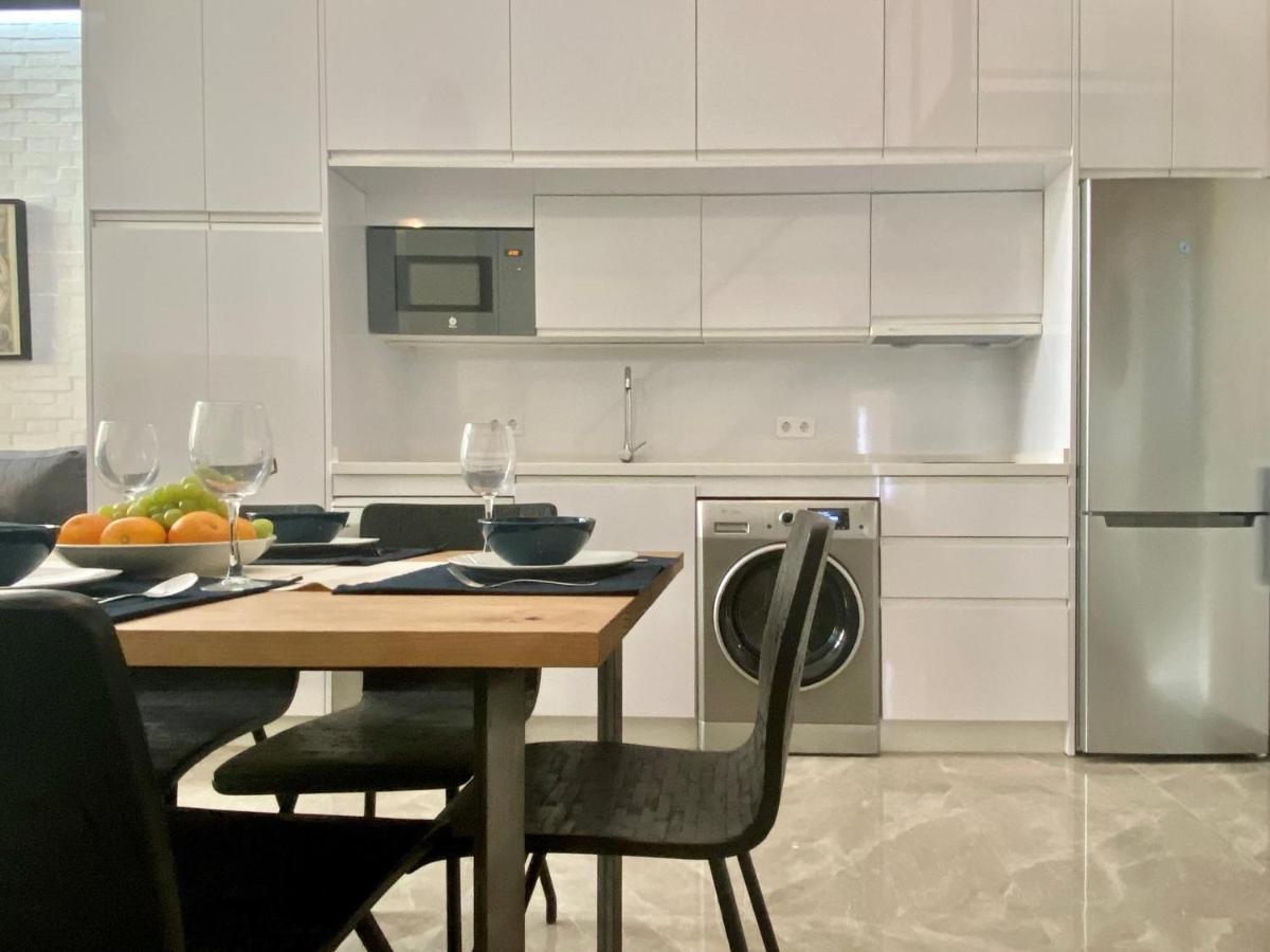 Apartment Tr3 Aparcamiento Incluido Familias Loft Almirante Seville