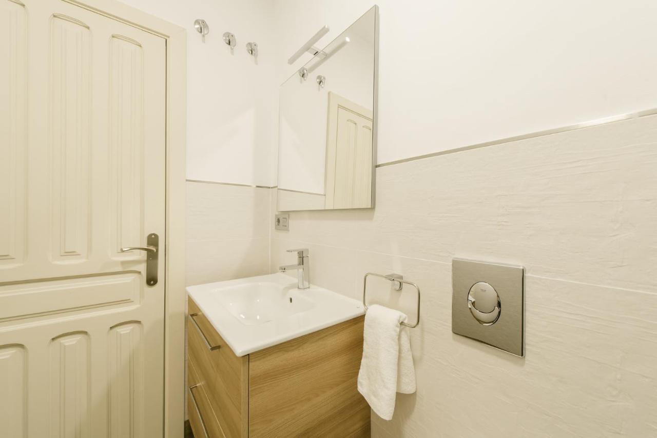 Apartment T1, Tirso De Molina, Luminoso Y Tranquilo Seville