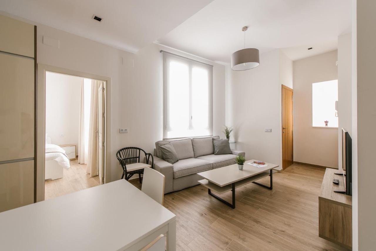 Apartment T1, Tirso De Molina, Luminoso Y Tranquilo Seville