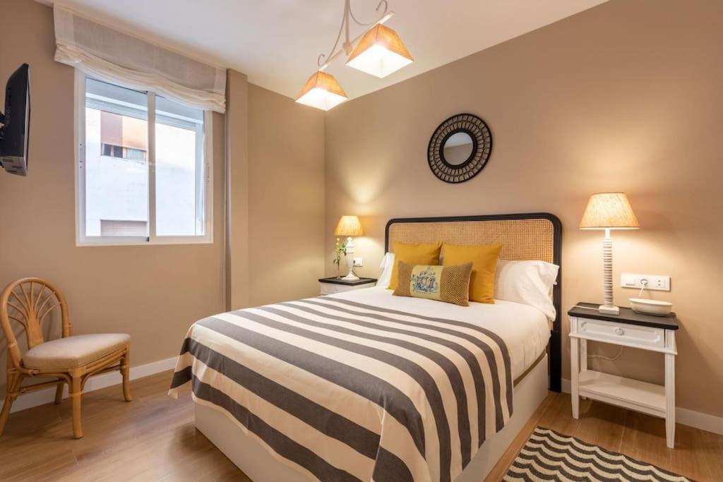 Apartment Plaza Nueva Deluxe By Valcambre