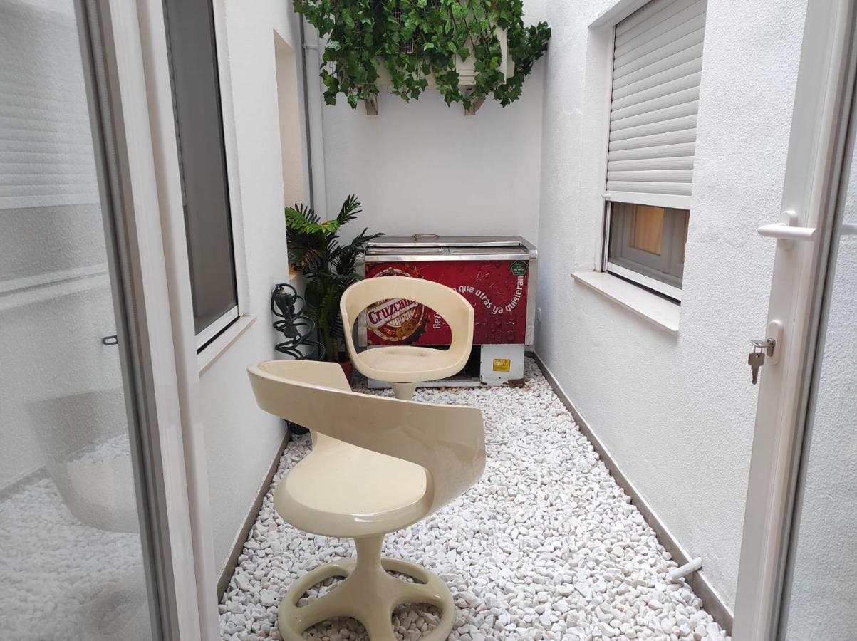 Real Maestranza Apartment *