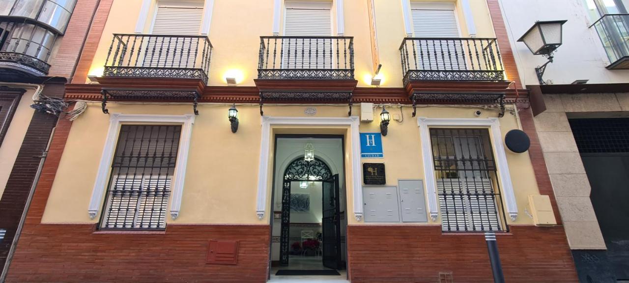 Paco's Guest house