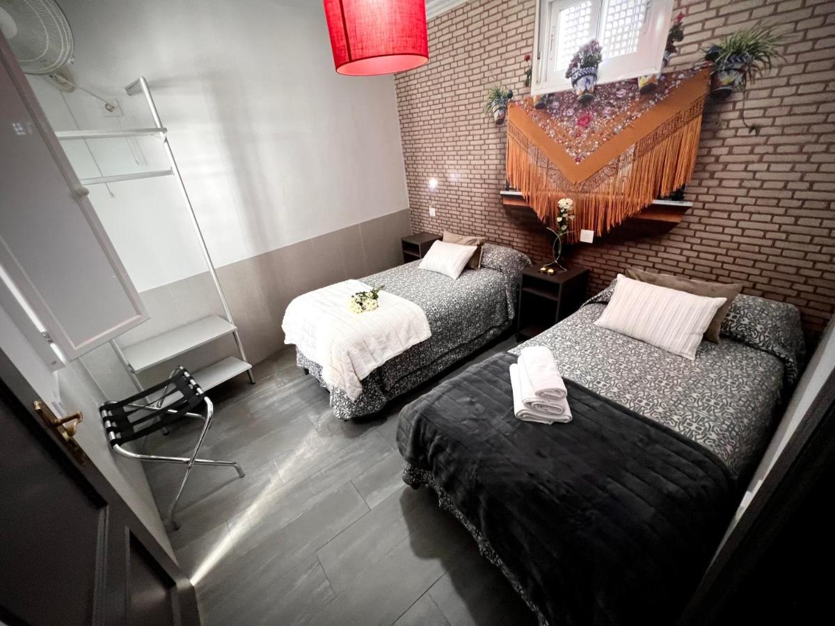 Guest house Paco's Seville