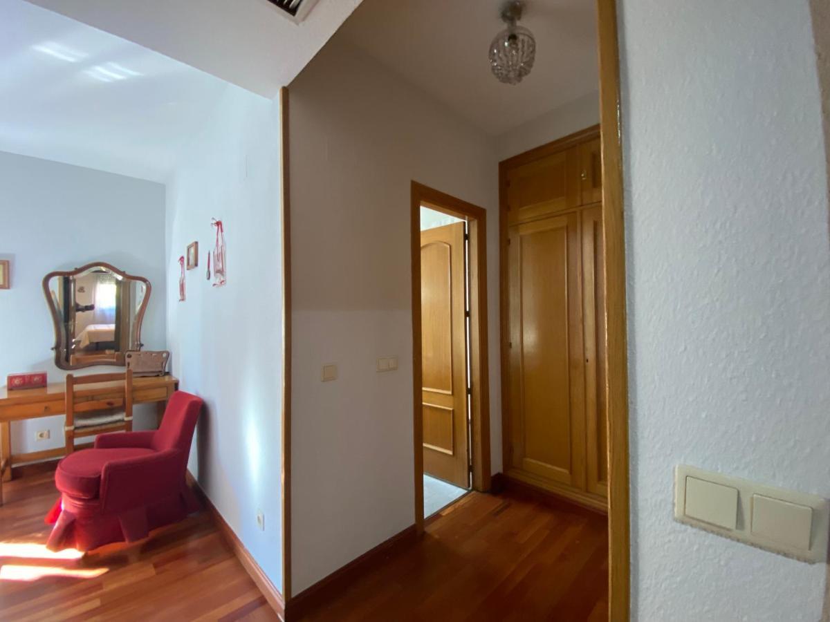 Acogedor Piso Con Parking Santa Justa * Sevilla
