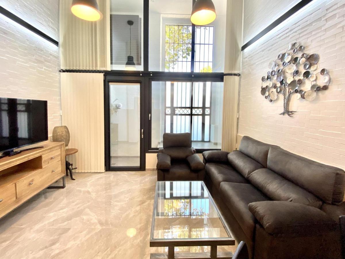 Apartment Tr2 Aparcamiento Incluido Amplio Y Moderno Loft Cartuja De Seville
