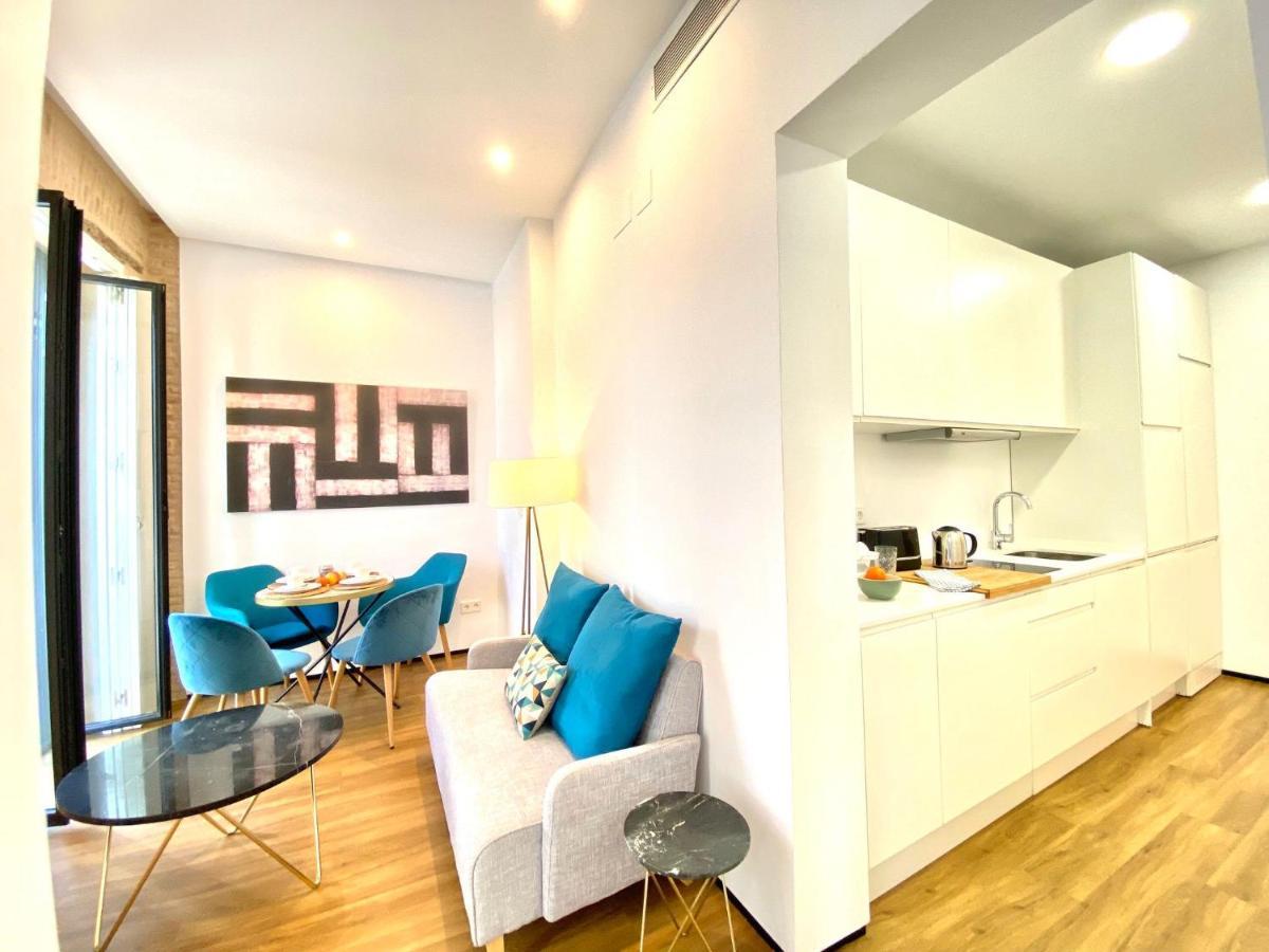 Magnificent Double Bedroom At Santa Cruz * Seville