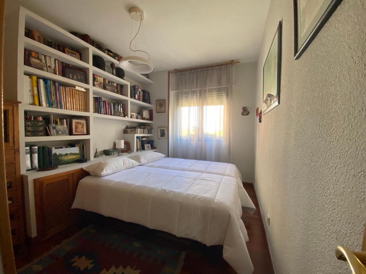 Acogedor Piso Con Parking Santa Justa *