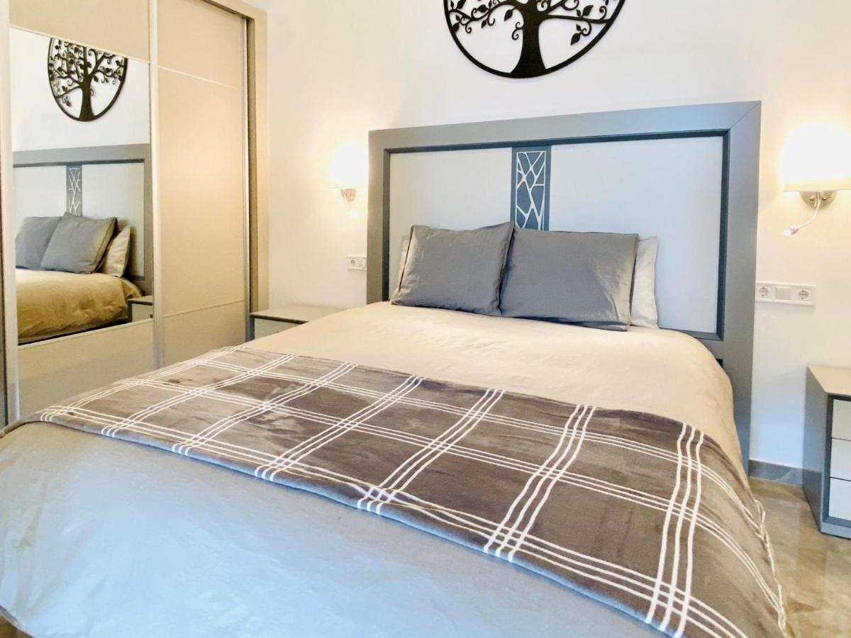 Tr1 Parking Incluido Loft Paseo Del Guadalquivir * Seville