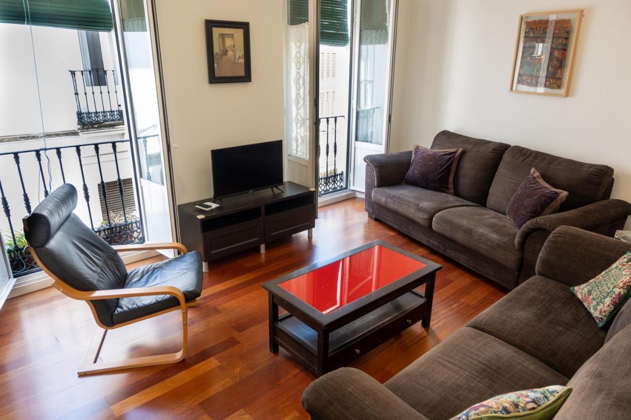 A Pies De La Giralda By Rentalsevilla Apartamento