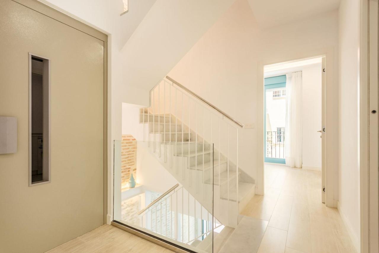 Espectacular Casa De 6 Dormitorios, 7 Banos Y 2 Terrazas * Seville