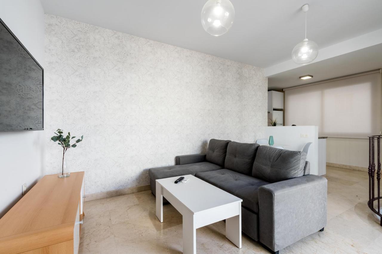 Apartment Lumbreras Host *