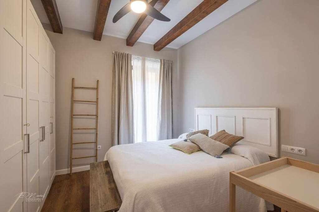 Parking Free - Cathedral Area -2 Months Min Apartment *
