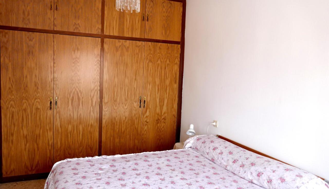 Casa Soleada En Calle Tranquila Holiday home Seville