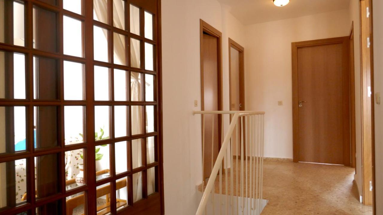 Casa Soleada En Calle Tranquila Holiday home