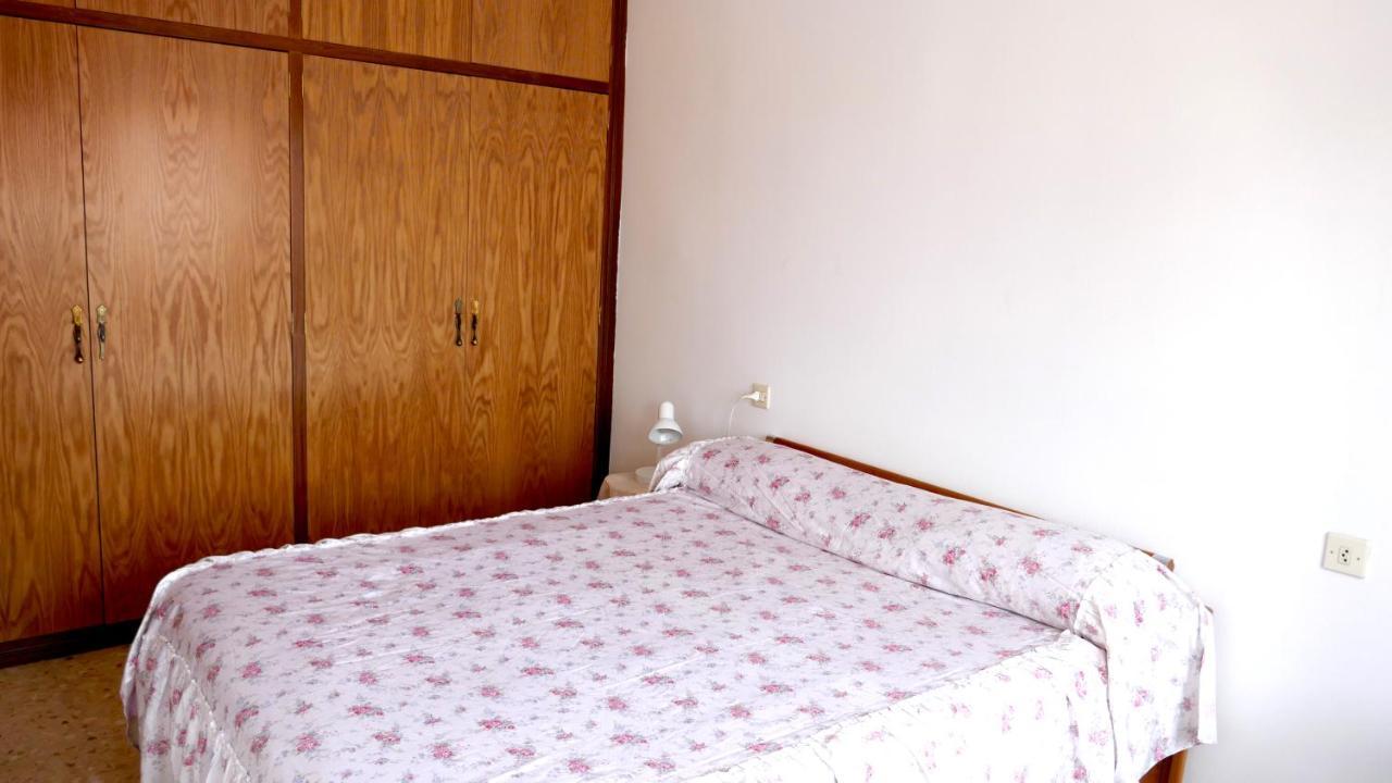 Casa Soleada En Calle Tranquila