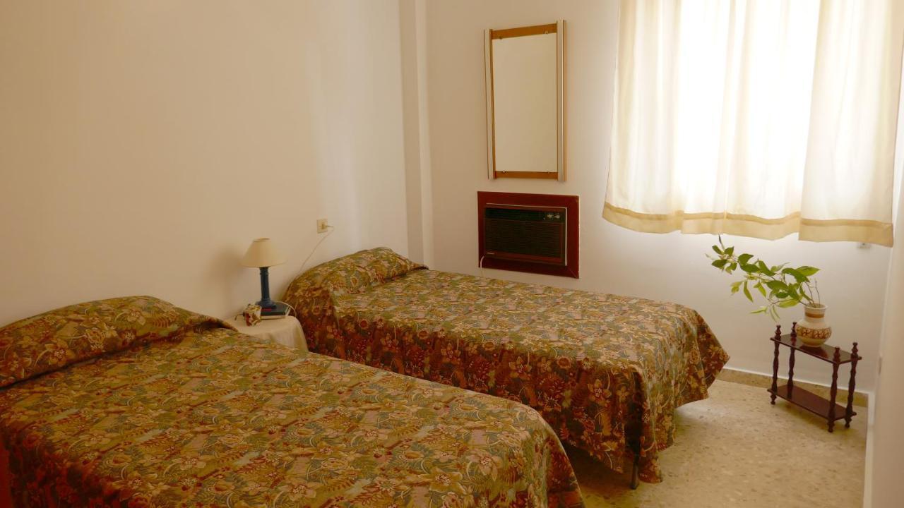 Casa Soleada En Calle Tranquila Holiday home Seville
