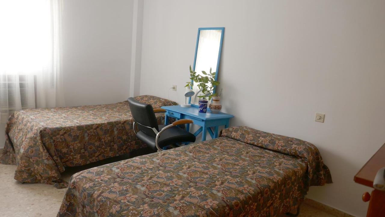 Casa Soleada En Calle Tranquila * Seville