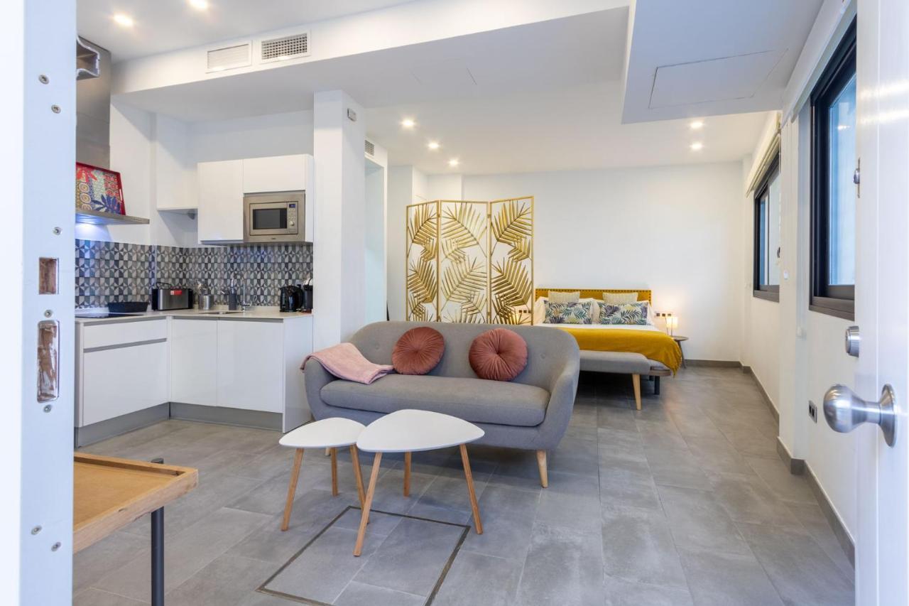 Apartment Nine O'clock Castellar By Valcambre *