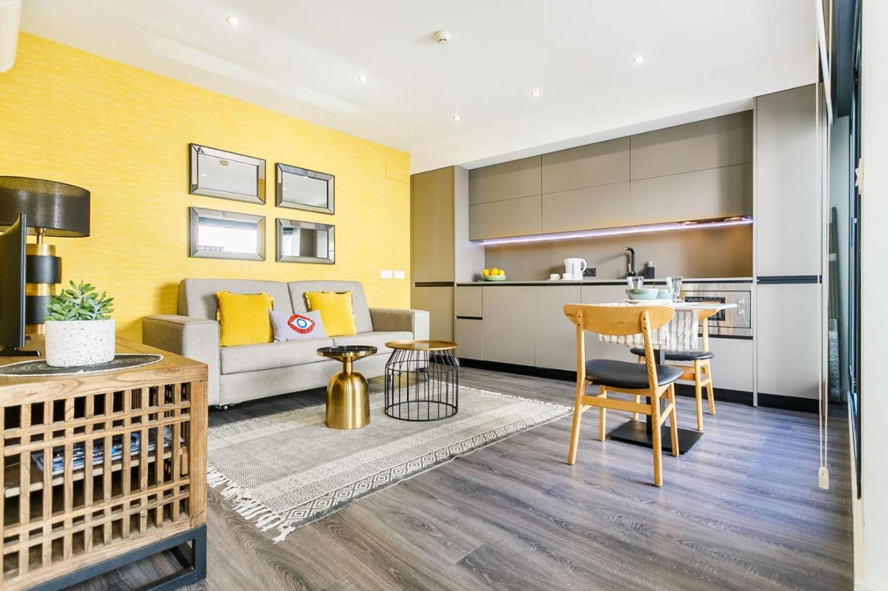 Precioso Atico De Diseno, Gran Terraza De 35 M2 Y De 16 M2 Y Garaje En Pleno Centro Apartment Seville