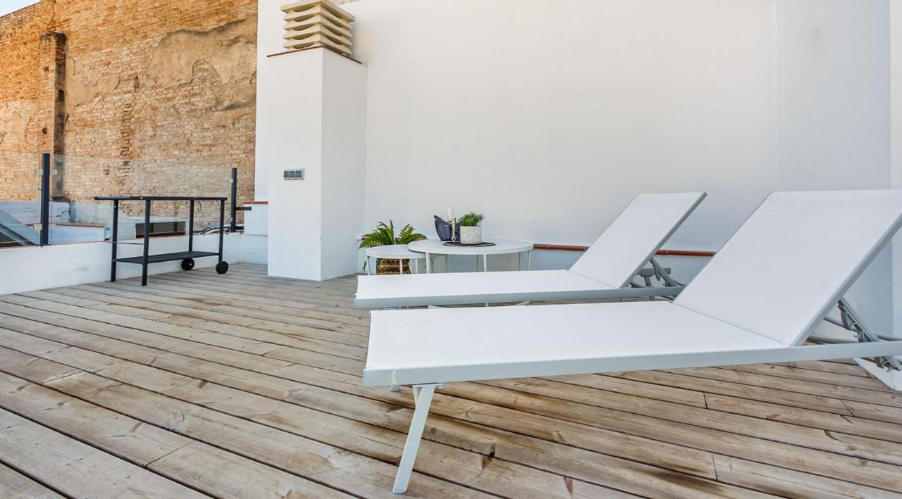 Precioso Atico De Diseno, Gran Terraza De 35 M2 Y De 16 M2 Y Garaje En Pleno Centro