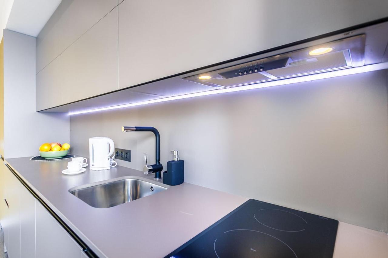 Apartment Precioso Atico De Diseno, Gran Terraza De 35 M2 Y De 16 M2 Y Garaje En Pleno Centro Seville