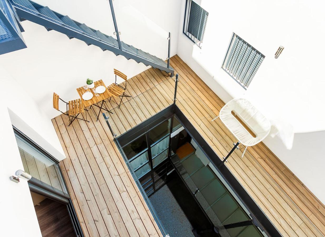 Precioso Atico De Diseno, Gran Terraza De 35 M2 Y De 16 M2 Y Garaje En Pleno Centro Apartment *