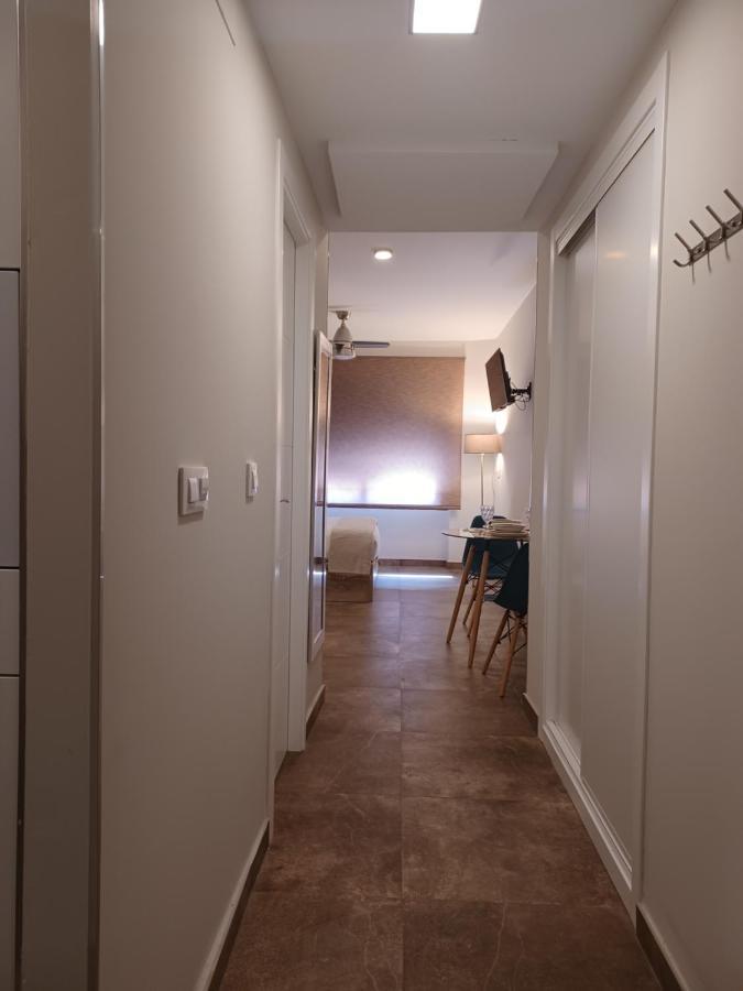 Acogedor Junto A Calle Betis, Triana-los Remedios
