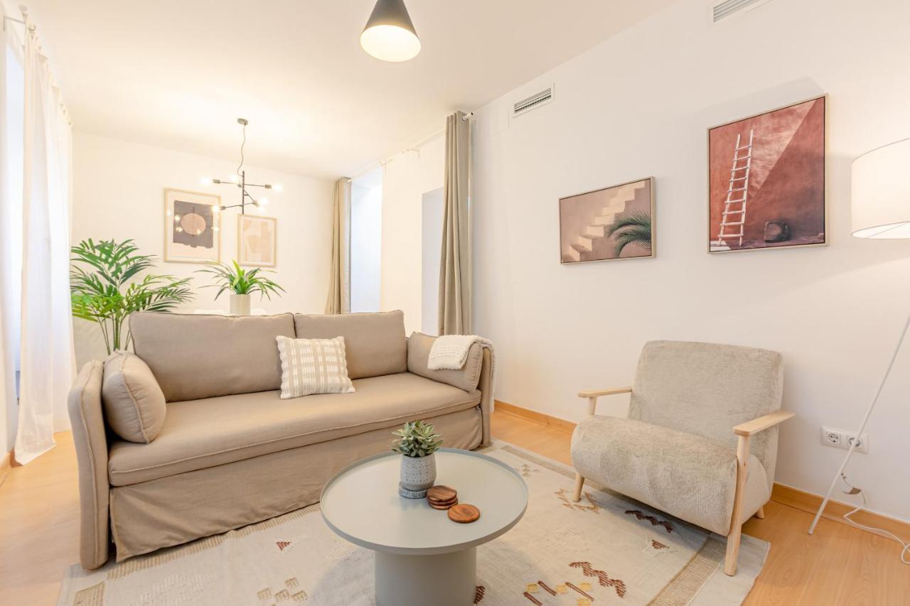Green Apartment *