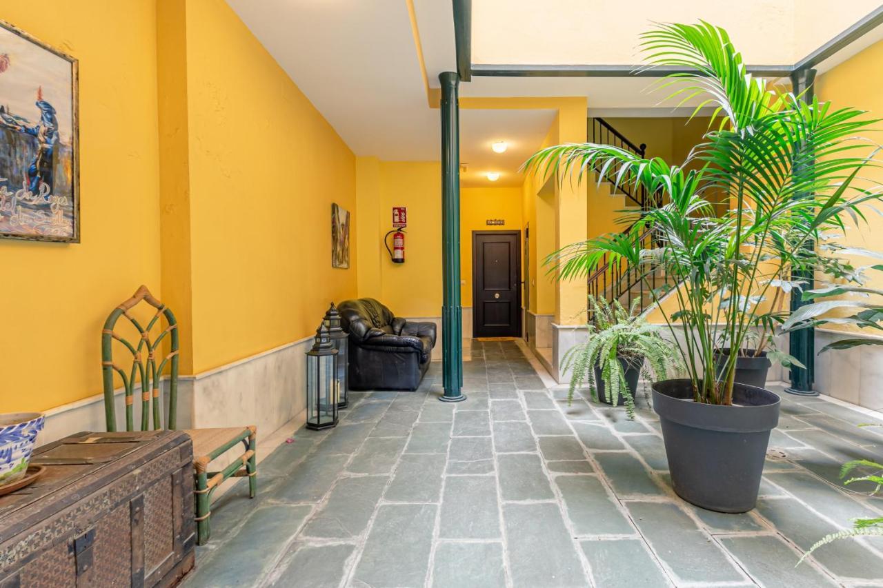Apartment Green