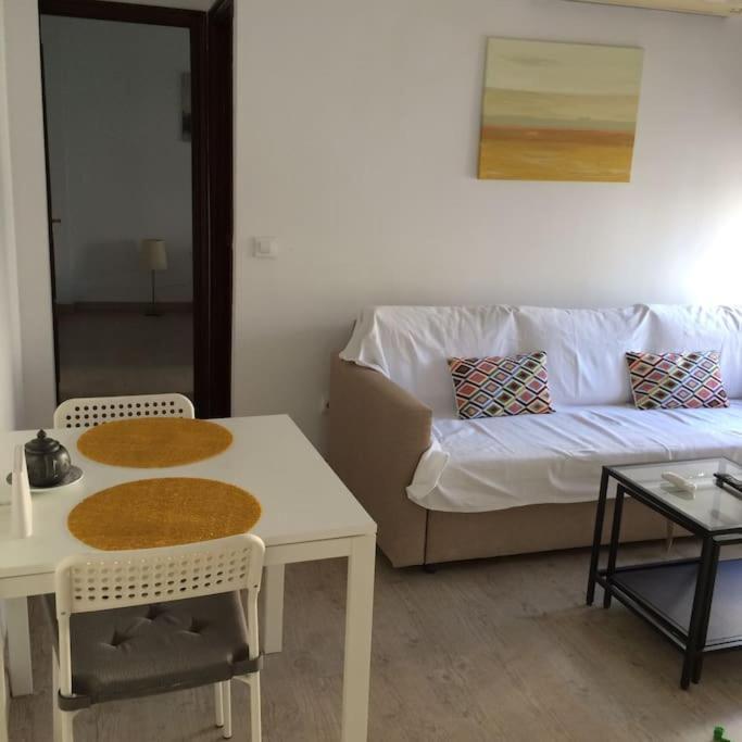 Downtown San Lorenzo Apartment *