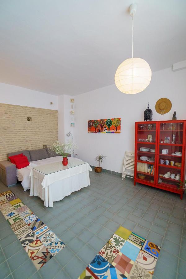 Rentalsevilla Coqueto Apartamento Junto Al Palacio De Las Duenas Apartment