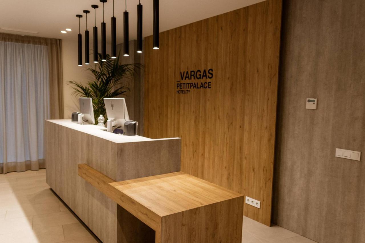 Hotel Petit Palace Vargas