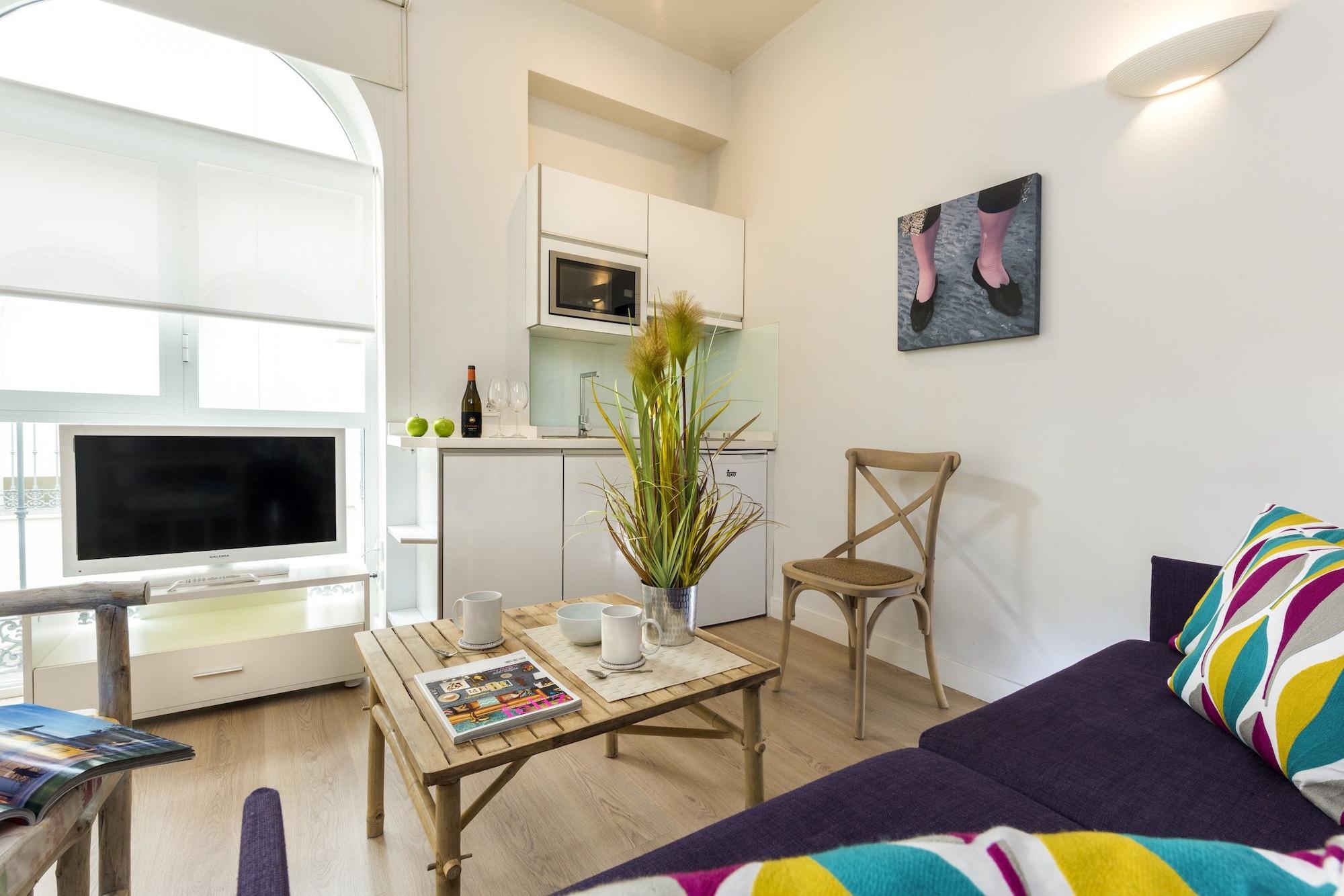 Plaza Apartment