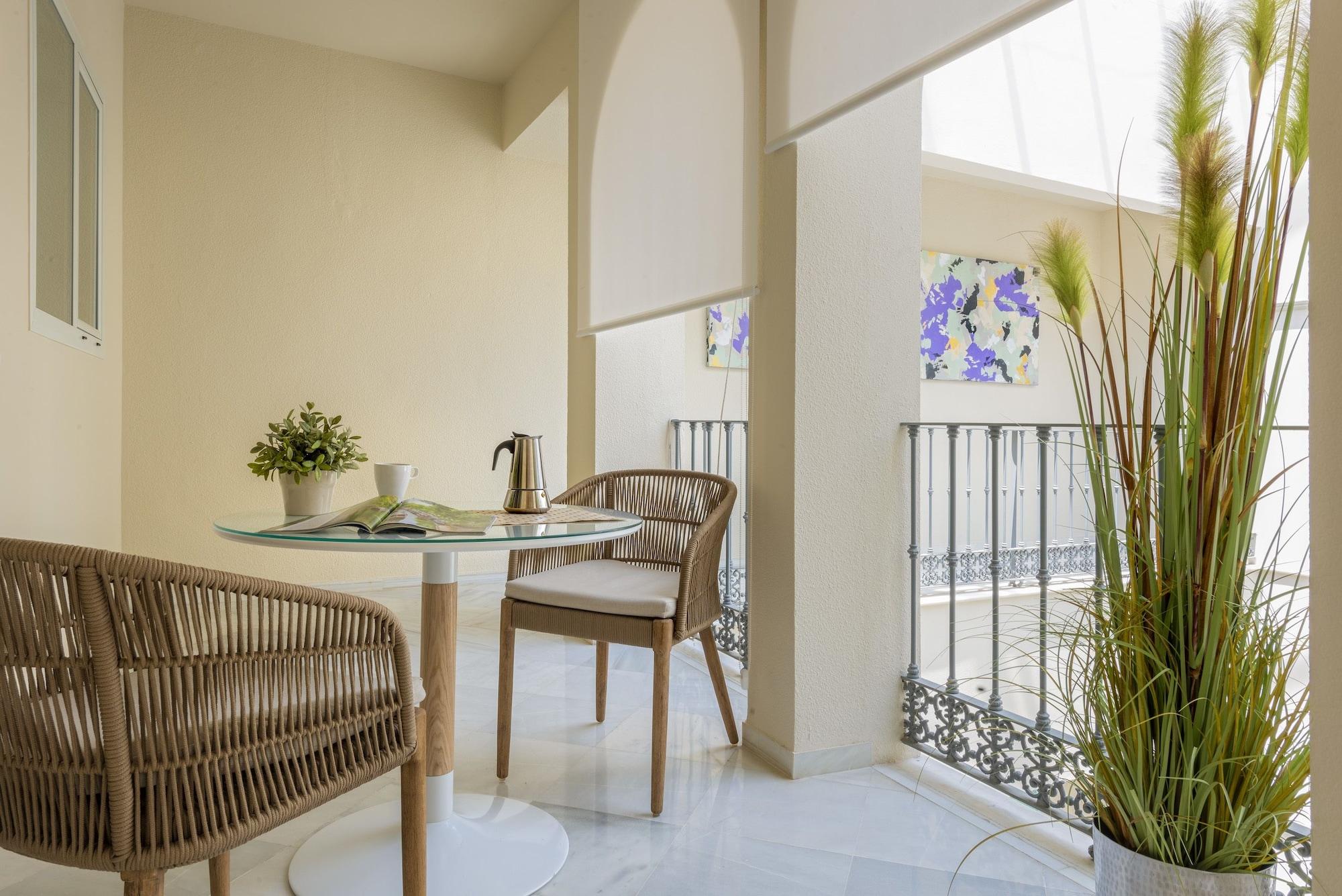 Apartment Plaza *